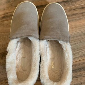 TOMS Suede Slip On Sneaker